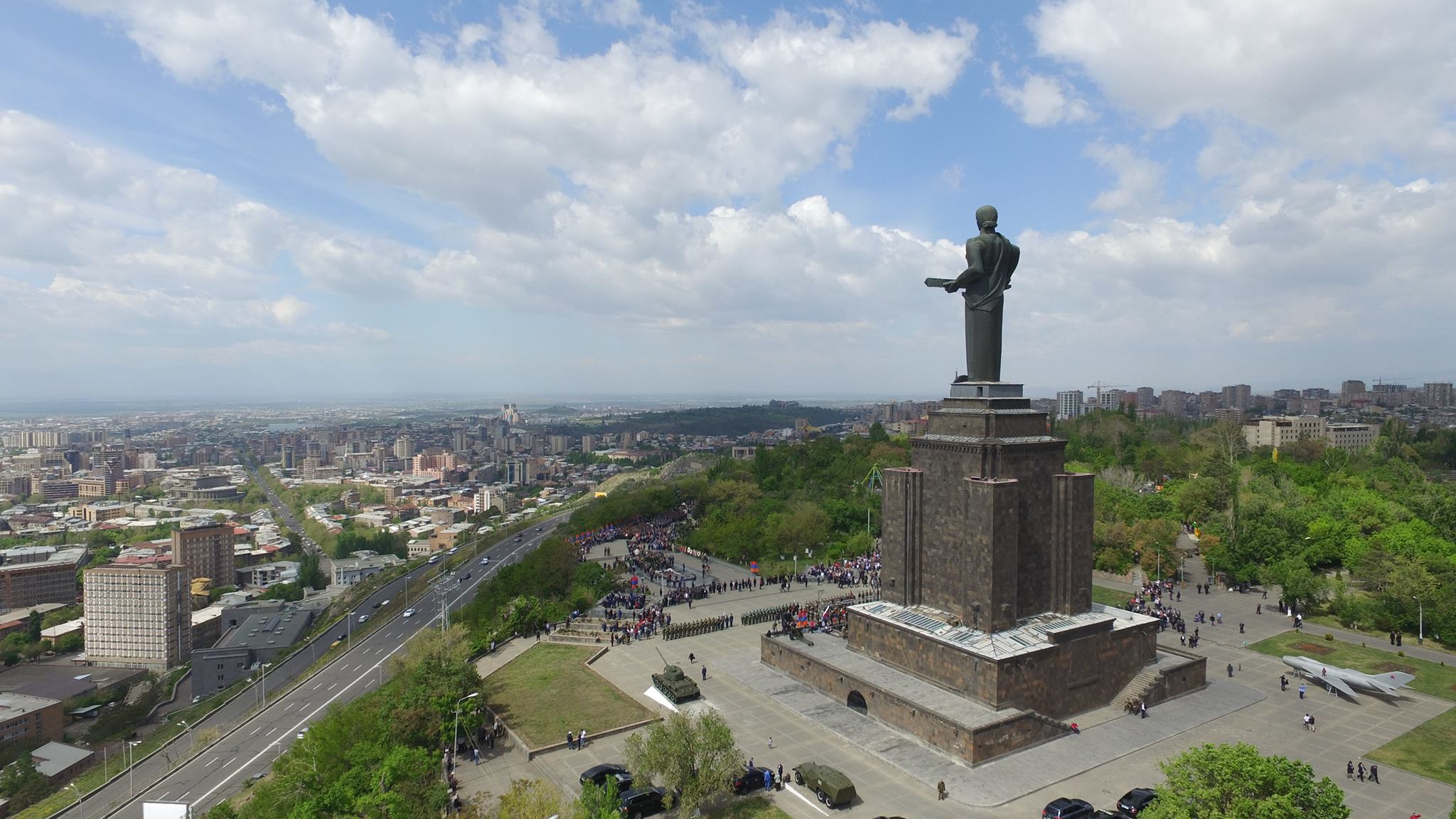 памятник мать армения