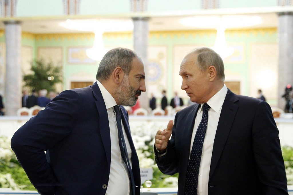 Փաշինյանն ու Պուտինը հեռախոսազրույցի ընթացքում քննարկել են Աստանայում կայացած Եվրասիական տնտեսական խորհրդի նիստի արդյունքները