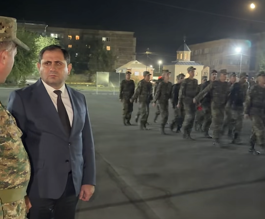 Սուրեն Պապիկյանը ստուգայց է կատարել ՊՆ զորամասերից մեկում